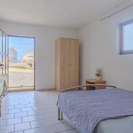 Kob Orog Good Location With Sea Views And Modern Decor Apartman Metajna Kültér fotó