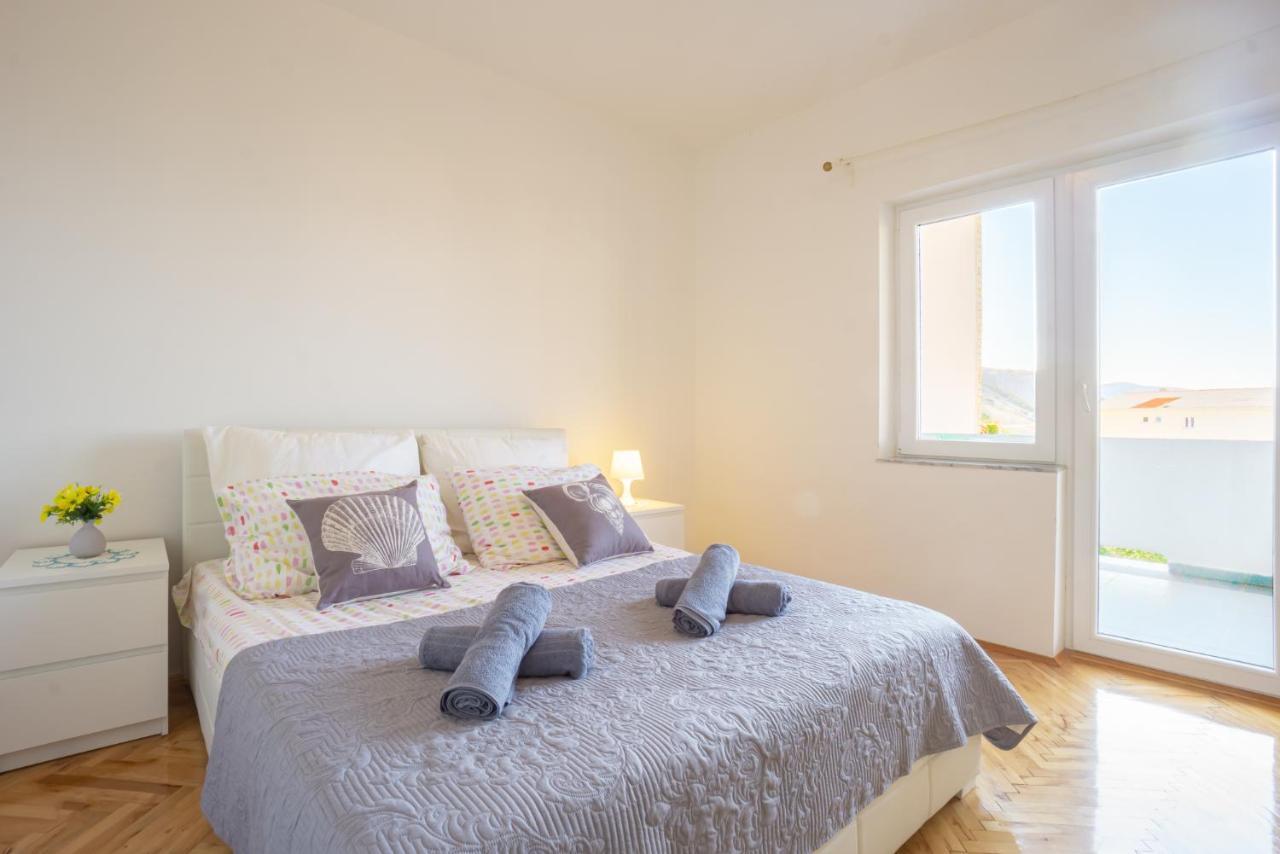 Kob Orog Good Location With Sea Views And Modern Decor Apartman Metajna Kültér fotó