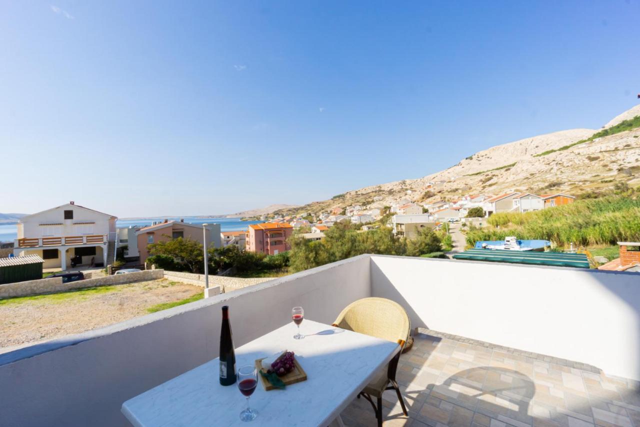 Kob Orog Good Location With Sea Views And Modern Decor Apartman Metajna Kültér fotó