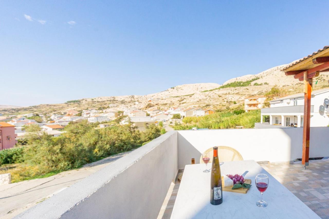 Kob Orog Good Location With Sea Views And Modern Decor Apartman Metajna Kültér fotó
