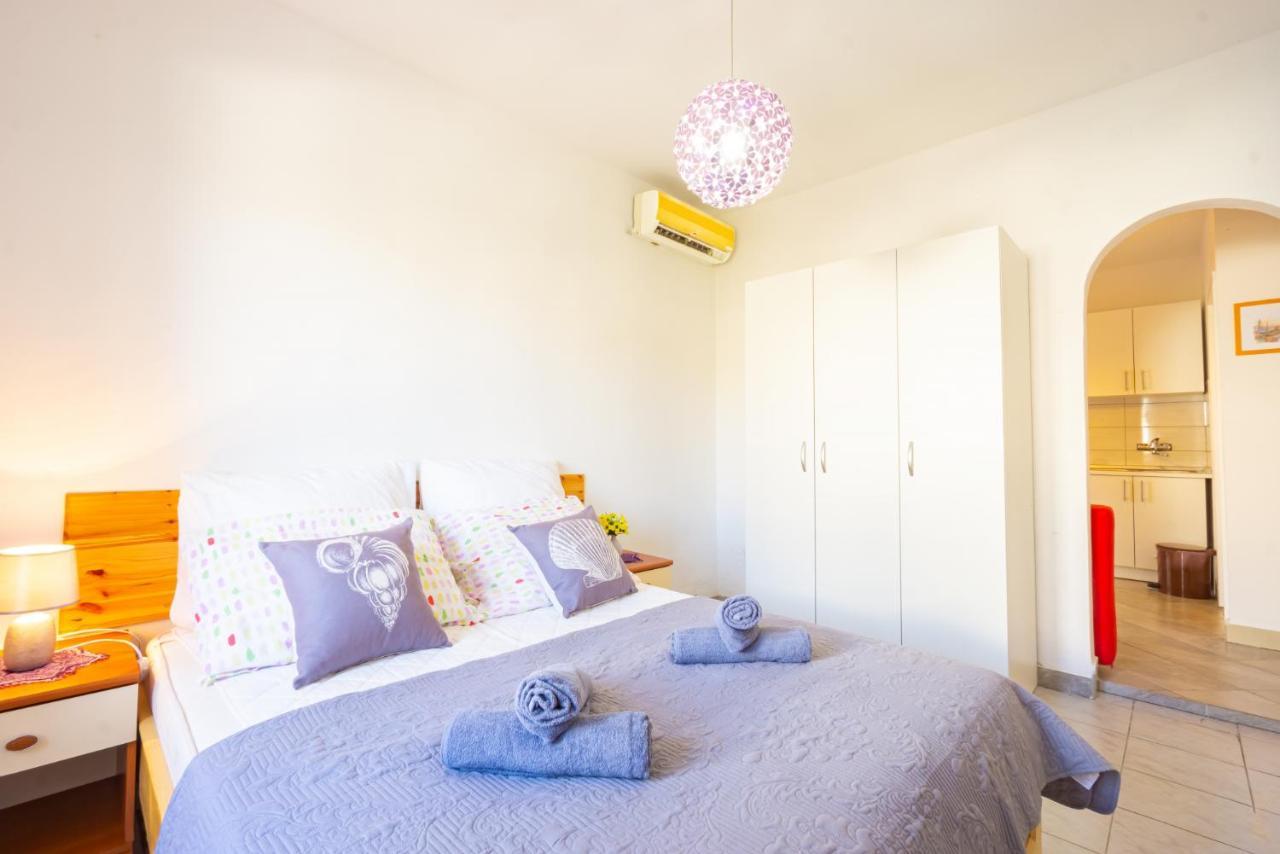Kob Orog Good Location With Sea Views And Modern Decor Apartman Metajna Kültér fotó