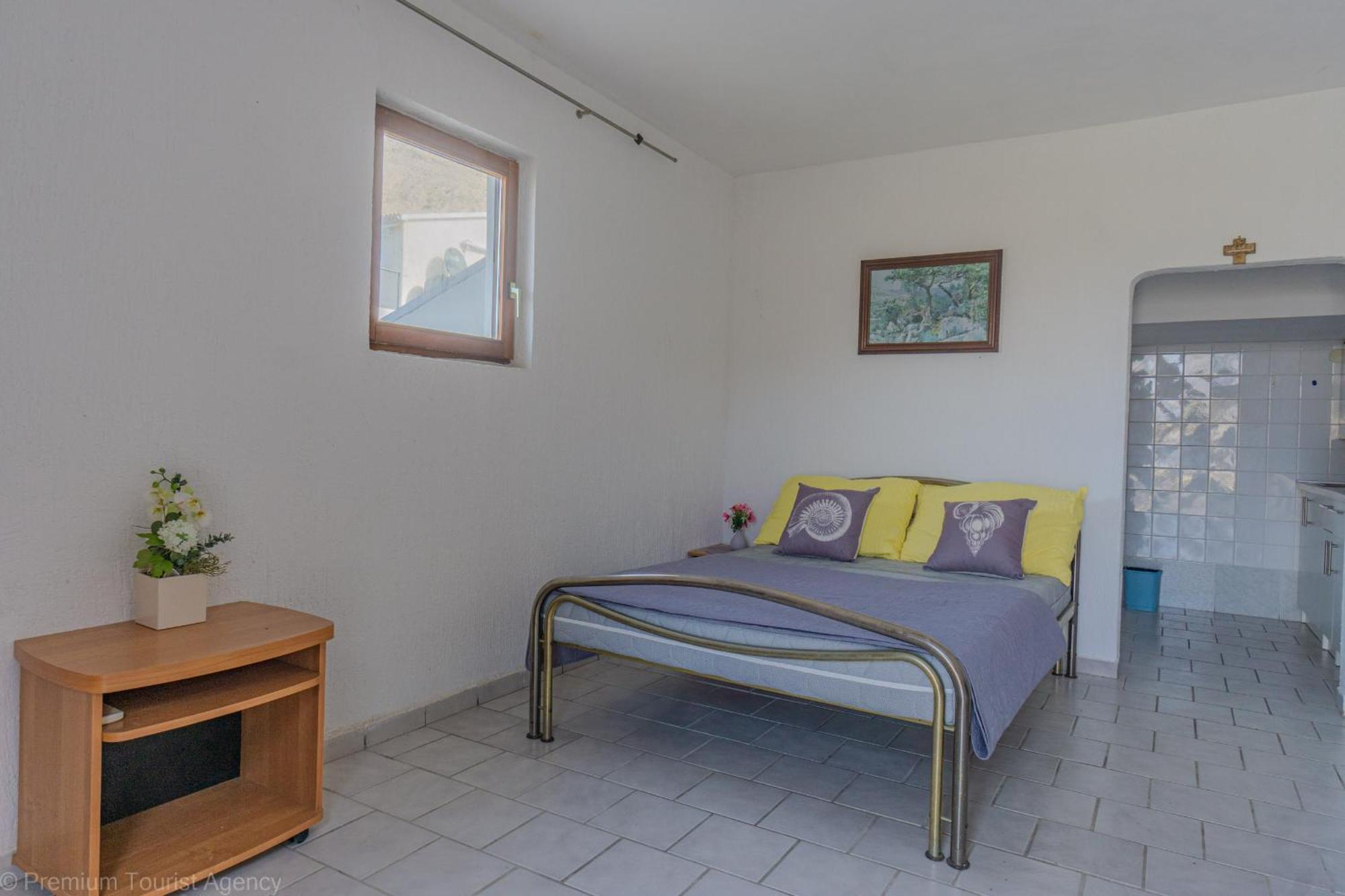 Kob Orog Good Location With Sea Views And Modern Decor Apartman Metajna Kültér fotó